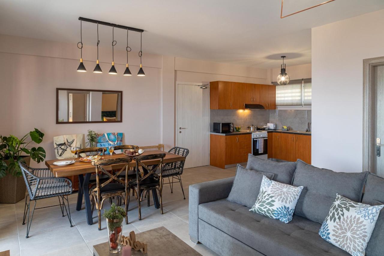 Iliana Apartments โตโล ภายนอก รูปภาพ
