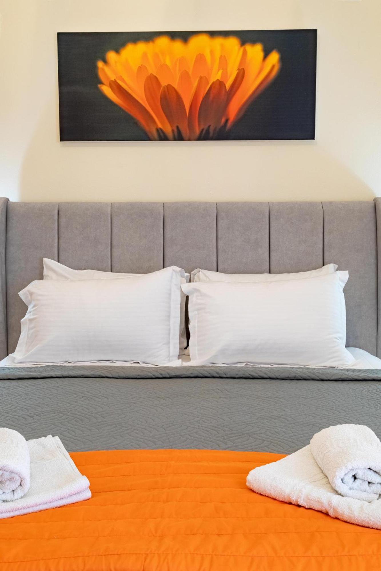Iliana Apartments โตโล ภายนอก รูปภาพ