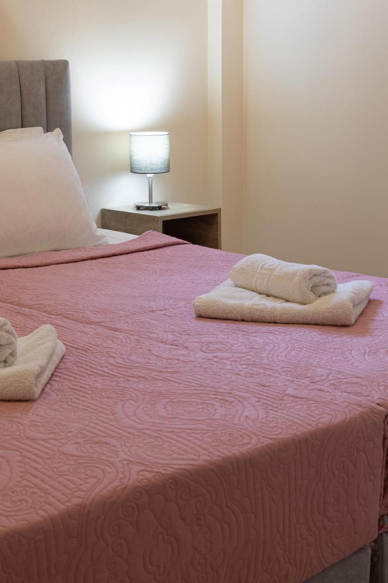 Iliana Apartments โตโล ภายนอก รูปภาพ