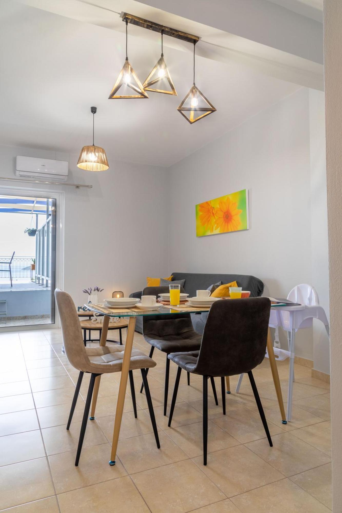Iliana Apartments โตโล ภายนอก รูปภาพ