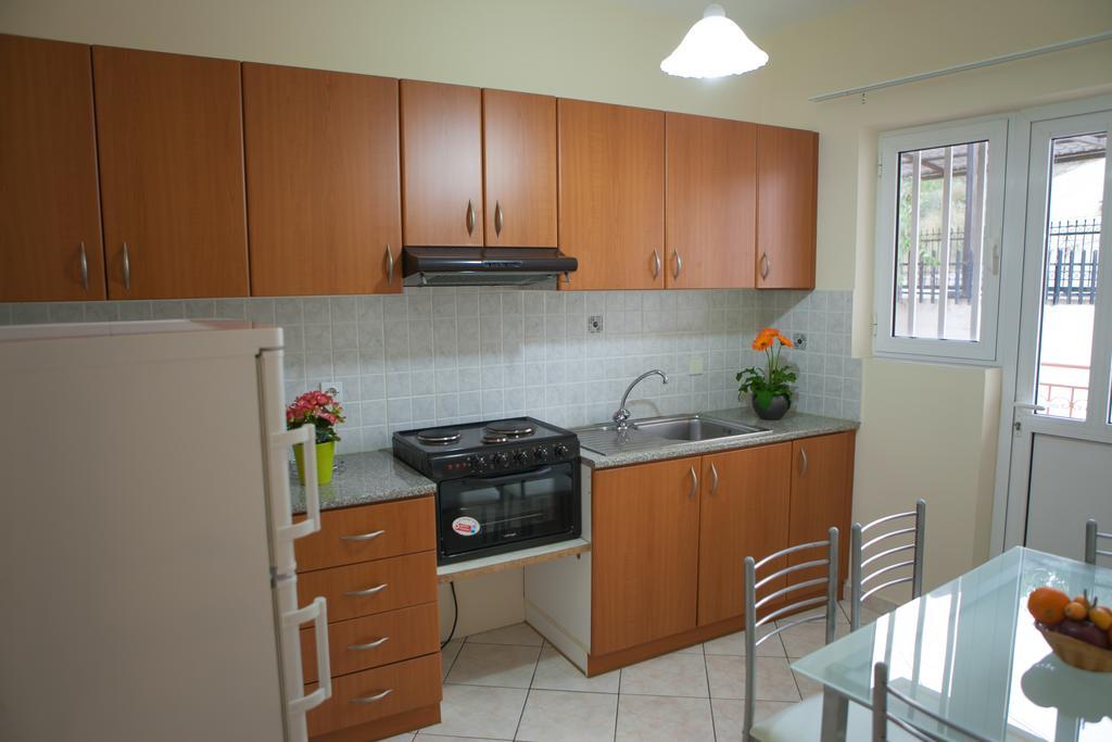 Iliana Apartments โตโล ภายนอก รูปภาพ